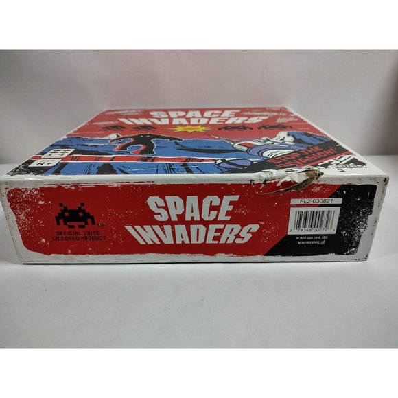 Space Invaders A Co-Op Dexterity Board Game Taito Taitronics Buffalo Games - Picture 14 of 15